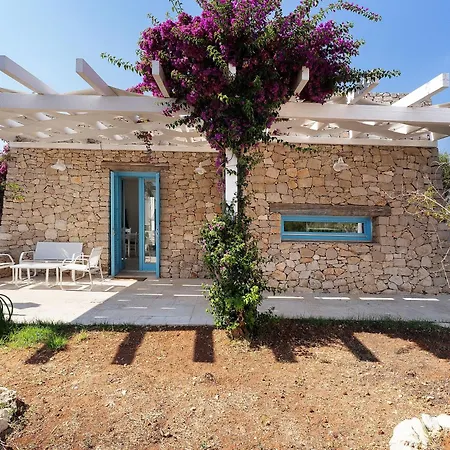 Azzurra Villa *